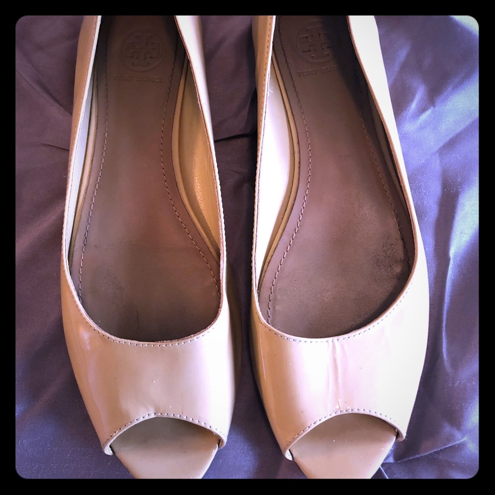 Tory Burch, camel patten leather flats, size 8 $18